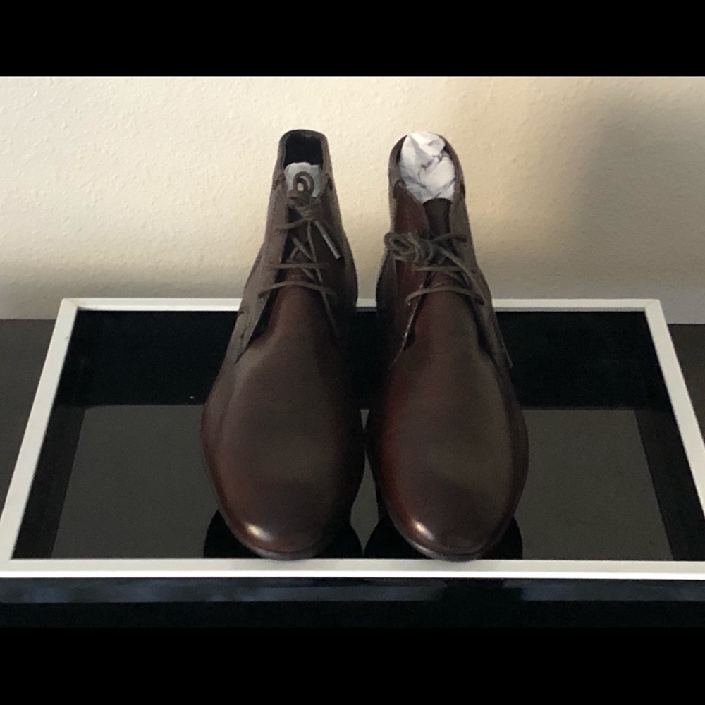 ASOS DESIGN Chukka Boots in Brown Leather